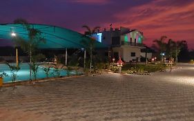 Houbara Resort