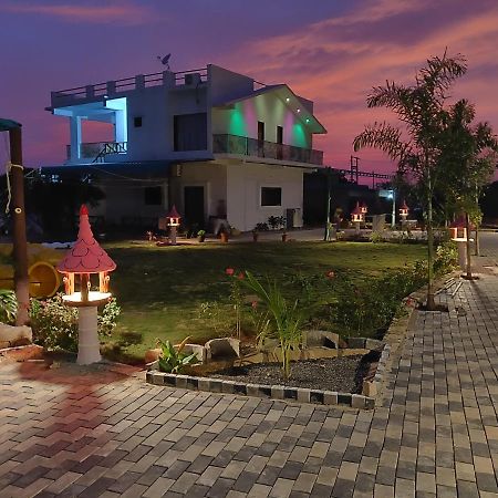 Houbara Resort Sasan Gir Exterior photo