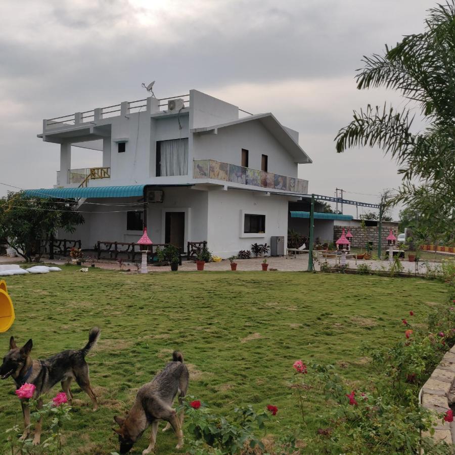 Houbara Resort Sasan Gir Exterior photo